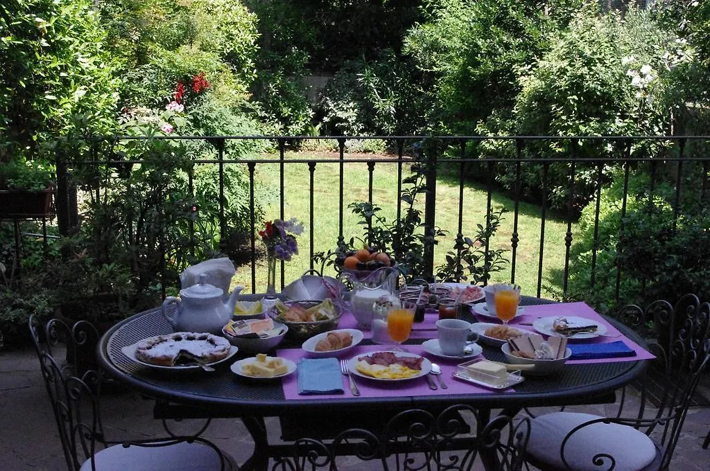 ** Bed & Breakfast Teodora B&B Milan Italy